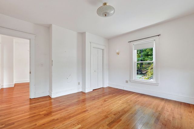 25 Spring St, Foxboro, MA 02035