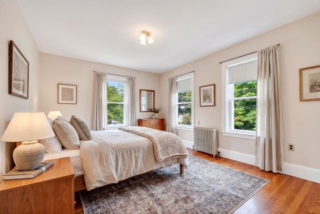 25 Spring St, Foxboro, MA 02035