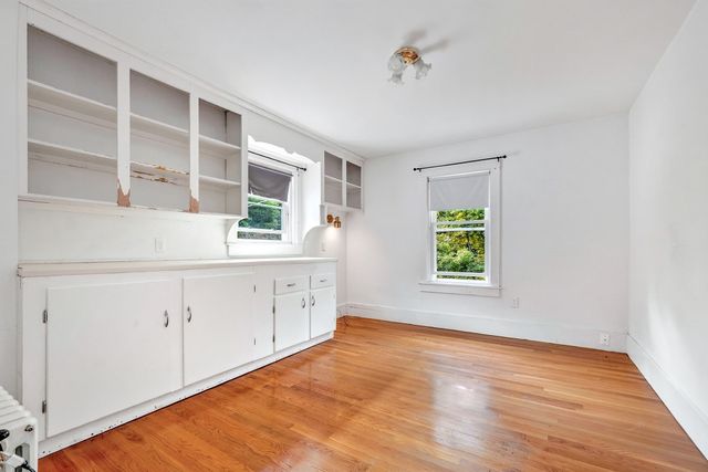 25 Spring St, Foxboro, MA 02035