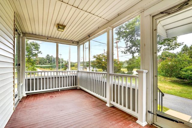 25 Spring St, Foxboro, MA 02035