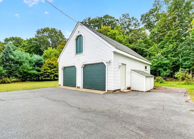 25 Spring St, Foxboro, MA 02035