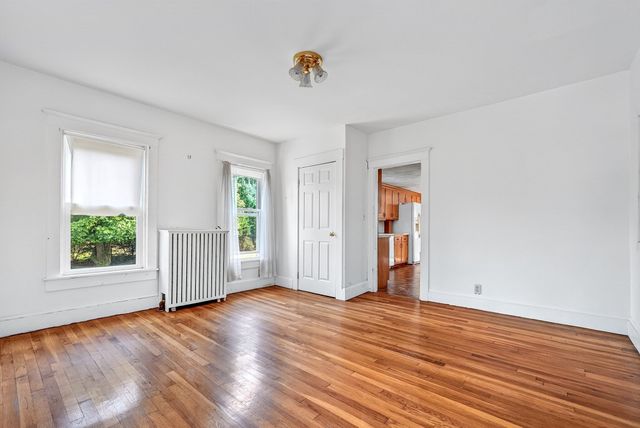 25 Spring St, Foxboro, MA 02035