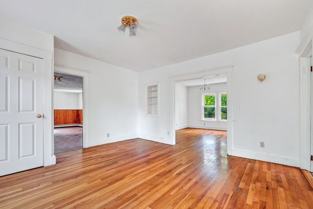 25 Spring St, Foxboro, MA 02035
