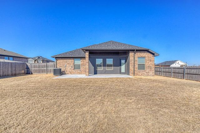 2420 Heather Road, Blanchard, OK 73010