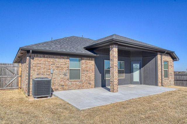2420 Heather Road, Blanchard, OK 73010