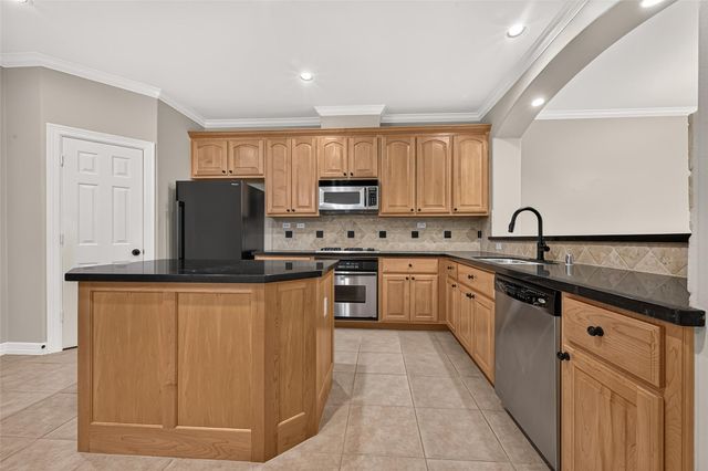 4307 Lake Walk Court, Missouri City, TX 77459