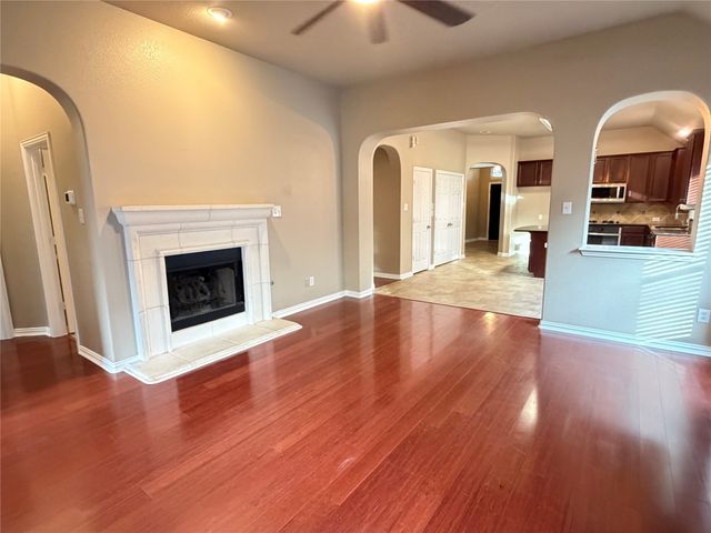 10329 Stoneside Trail, Fort Worth, TX 76244