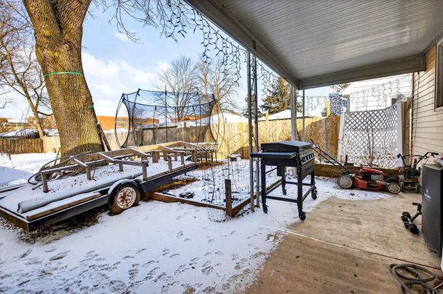 1623 S JEFFERSON STREET, Appleton, WI 54915