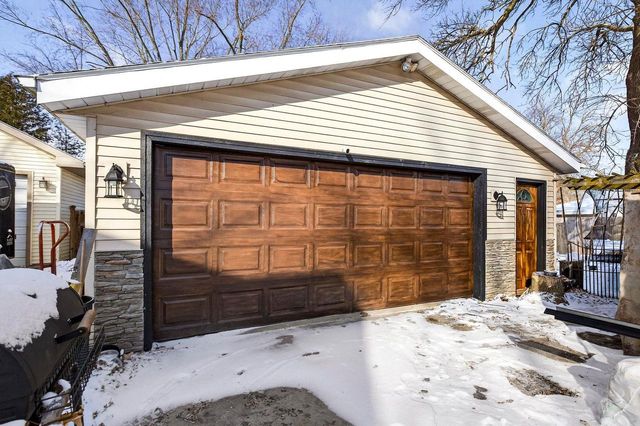 1623 S JEFFERSON STREET, Appleton, WI 54915