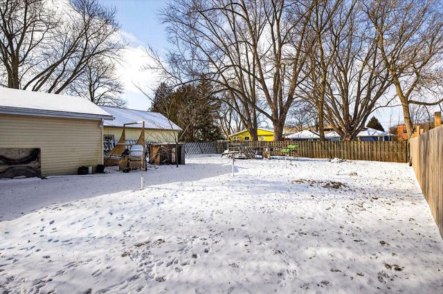 1623 S JEFFERSON STREET, Appleton, WI 54915