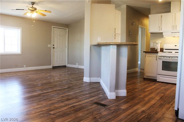 2228 Castleberry Lane, Las Vegas, NV 89156