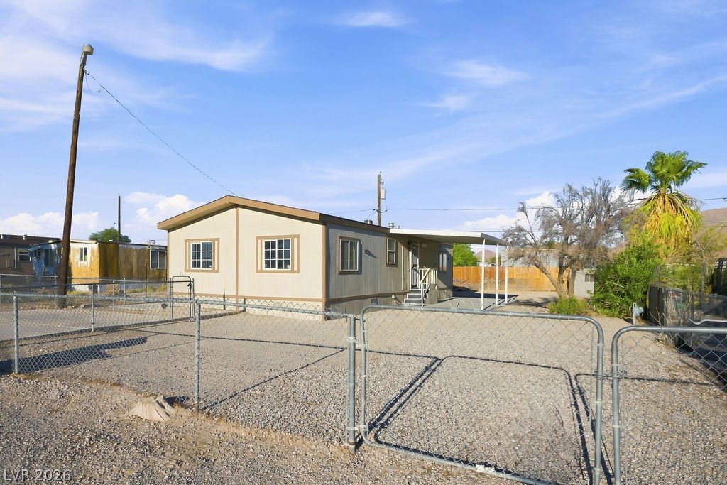 2228 Castleberry Lane, Las Vegas, NV 89156 — photo 3