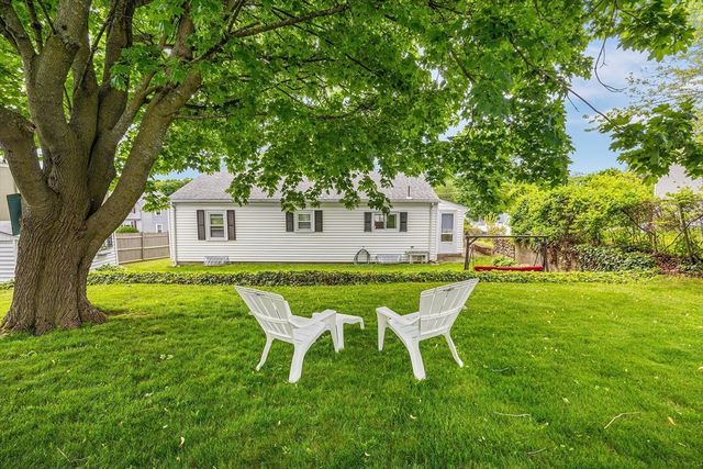 9 Hart Street, Wakefield, MA 01880