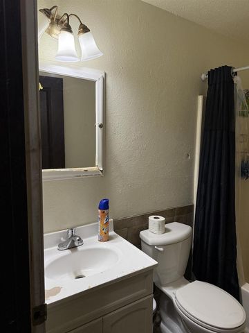 2075 IMPERIAL LANE, Green Bay, WI 54302