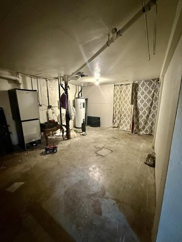 2075 IMPERIAL LANE, Green Bay, WI 54302