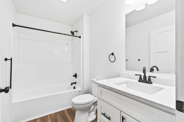 167 Sky View Meadow Dr, Crossville, TN 38555