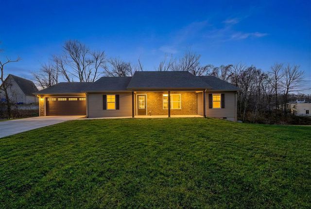 167 Sky View Meadow Dr, Crossville, TN 38555