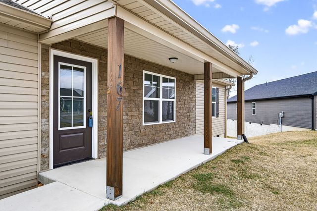 167 Sky View Meadow Dr, Crossville, TN 38555
