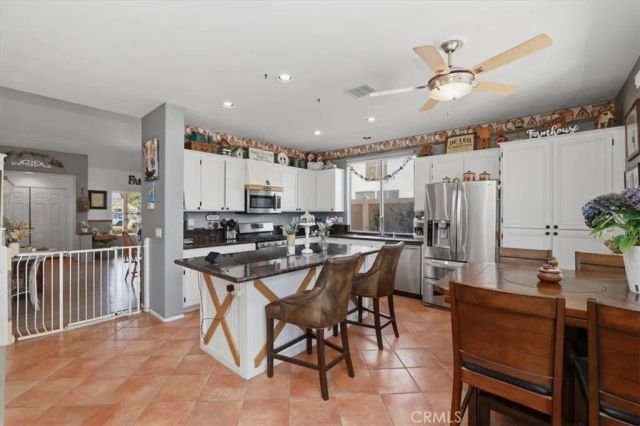13250 Mountain View Court, Corona, CA 92883