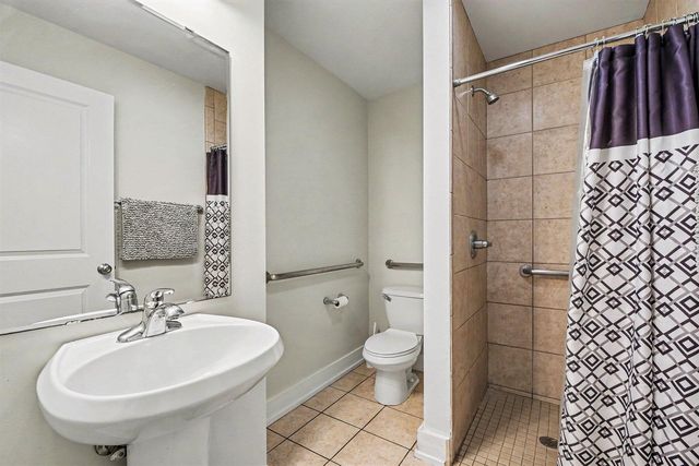 320 S Blue Star Highway 1, Douglas, MI 49406