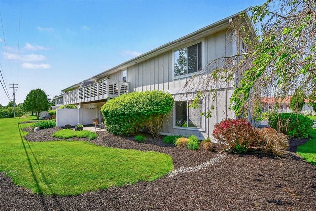 320 S Blue Star Highway 1, Douglas, MI 49406