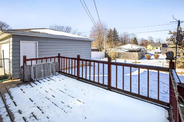 516 W 10TH STREET, Kaukauna, WI 54130