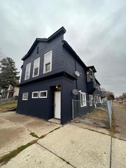 2447 11th Avenue S, Minneapolis, MN 55404