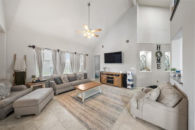4002 Longwood Drive, Mont Belvieu, TX 77523