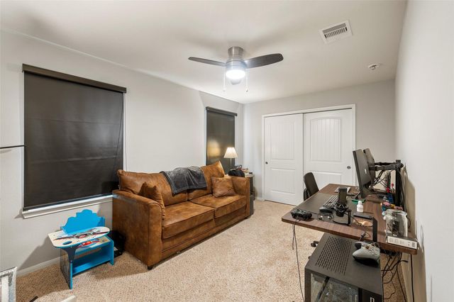 4002 Longwood Drive, Mont Belvieu, TX 77523