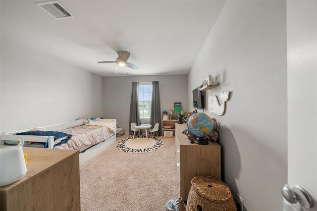 4002 Longwood Drive, Mont Belvieu, TX 77523