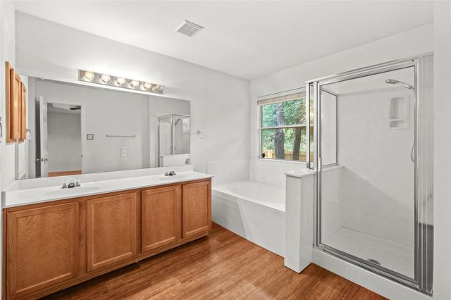 1005 Haleys Way DR, Buda, TX 78610