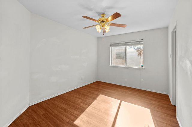 1005 Haleys Way DR, Buda, TX 78610