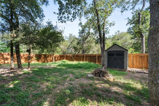1005 Haleys Way DR, Buda, TX 78610
