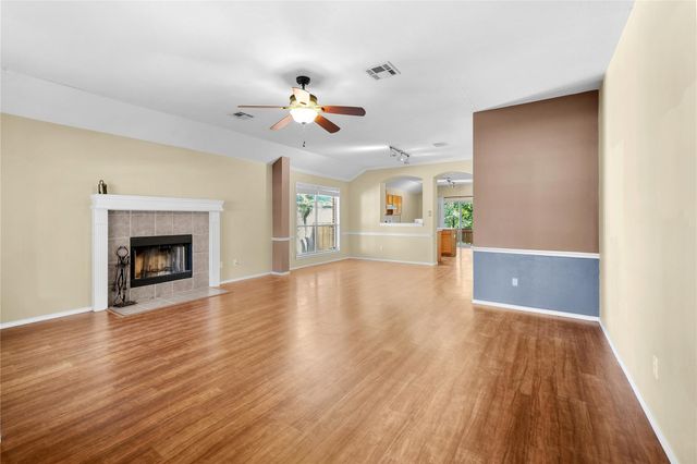 1005 Haleys Way DR, Buda, TX 78610