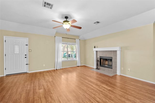 1005 Haleys Way DR, Buda, TX 78610