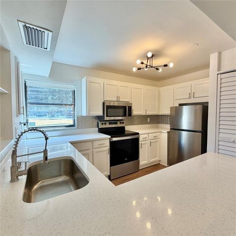 994 N BENEVA ROAD T2, Sarasota, FL 34232