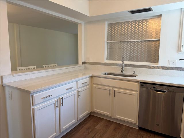 994 N BENEVA ROAD T2, Sarasota, FL 34232