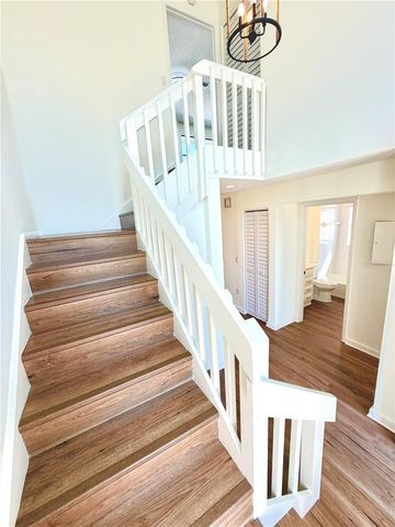 994 N BENEVA ROAD T2, Sarasota, FL 34232