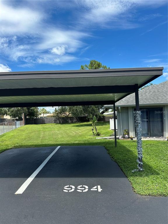 Image 36 of property listing at 994 N BENEVA ROAD T2, Sarasota, FL 34232