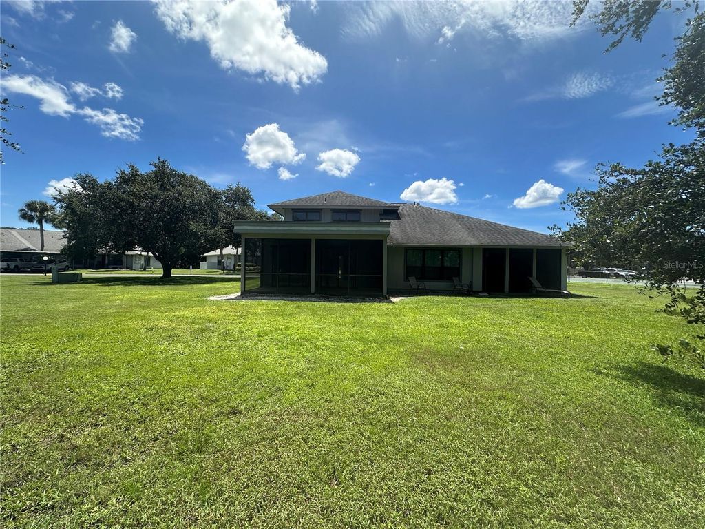Image 38 of property listing at 994 N BENEVA ROAD T2, Sarasota, FL 34232