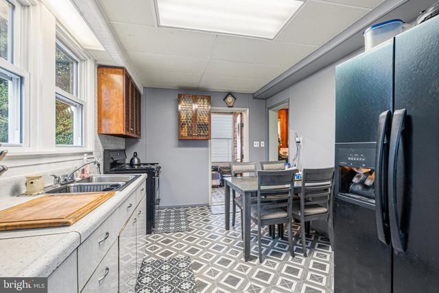 6909 NORTH POINT RD, Sparrows Point, MD 21219