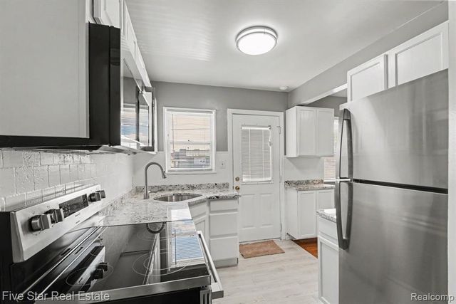 3370 Coolidge Highway, Royal Oak, MI 48073