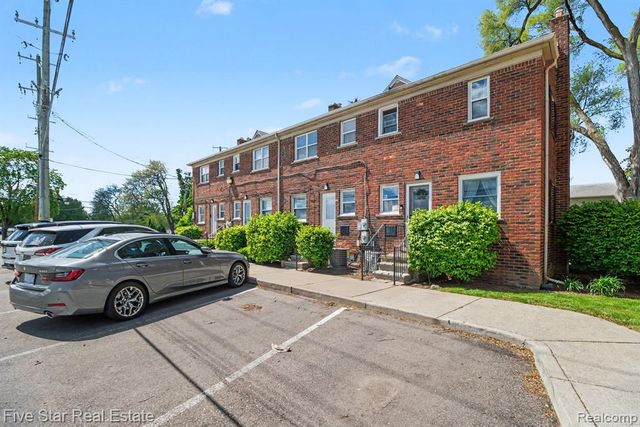 3370 Coolidge Highway, Royal Oak, MI 48073