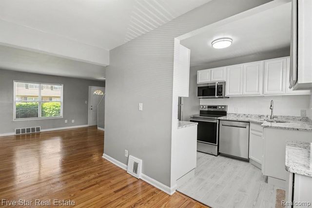 3370 Coolidge Highway, Royal Oak, MI 48073