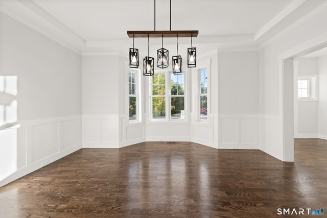 22 Bel Aire Lane, Canton, CT 06019