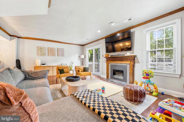 405 WHITTIER DR, Feasterville Trevose, PA 19053