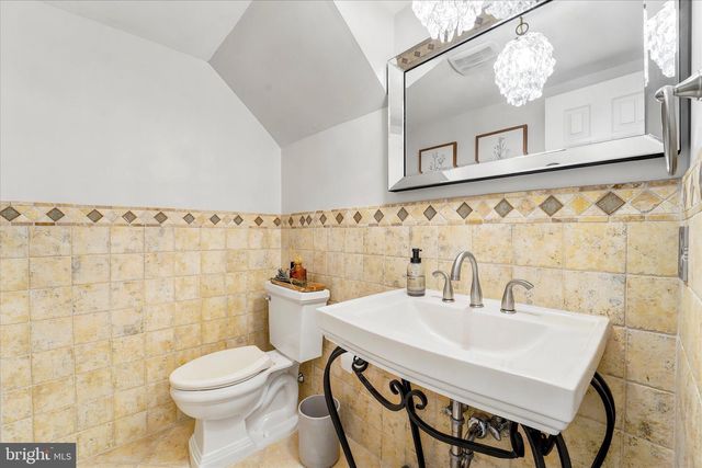 405 WHITTIER DR, Feasterville Trevose, PA 19053