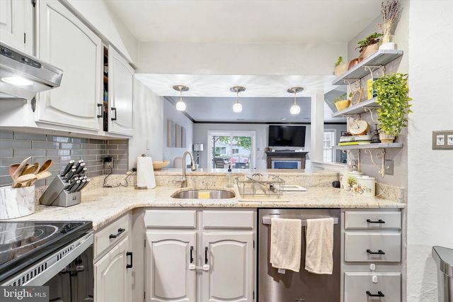 405 WHITTIER DR, Feasterville Trevose, PA 19053