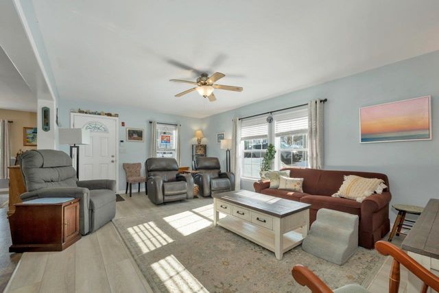 10 Eagle Nest Drive, Franklin, NH 03235