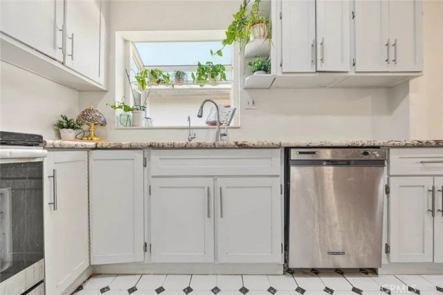 321 N Cataract, San Dimas, CA 91773